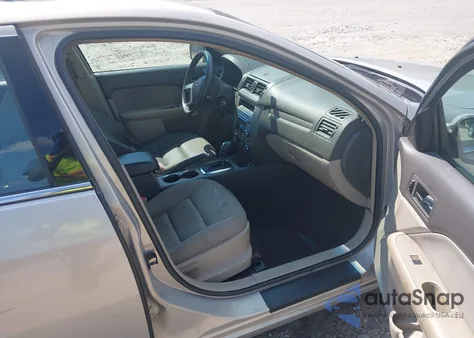 2010 Ford Fusion Se from USA, damaged, VIN 3FAHP0HG2AR182551